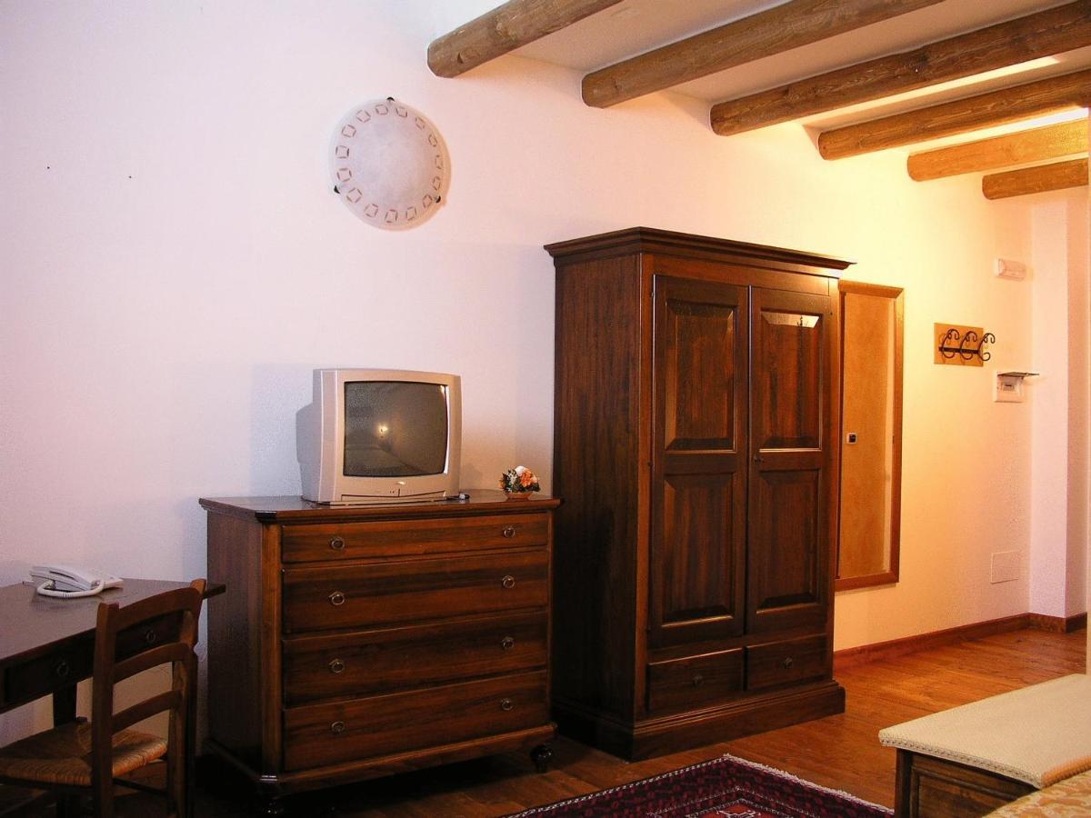 Hotel Al Barco 산토스티노디리벤자 객실 사진